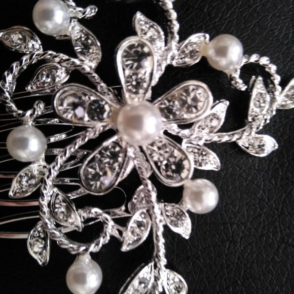 Bridal Rhinestone and Pearl Flower Side Comb - Picture 3 of 4